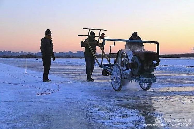 采(cǎi)冰圖片(pian)2