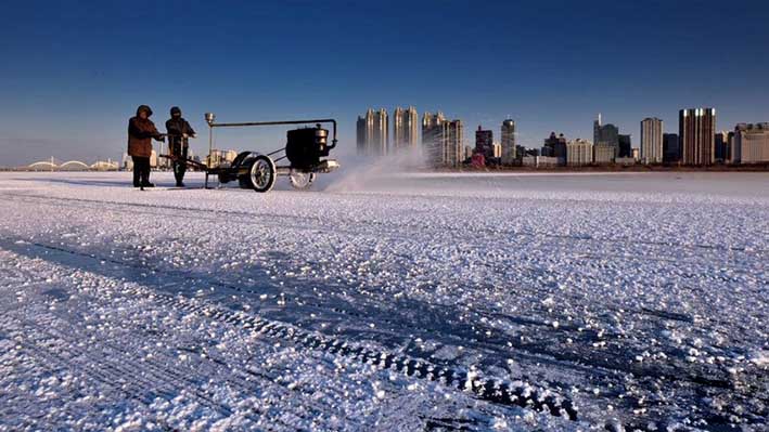 哈爾(er)濱冬季采冰(bing) 采冰工具